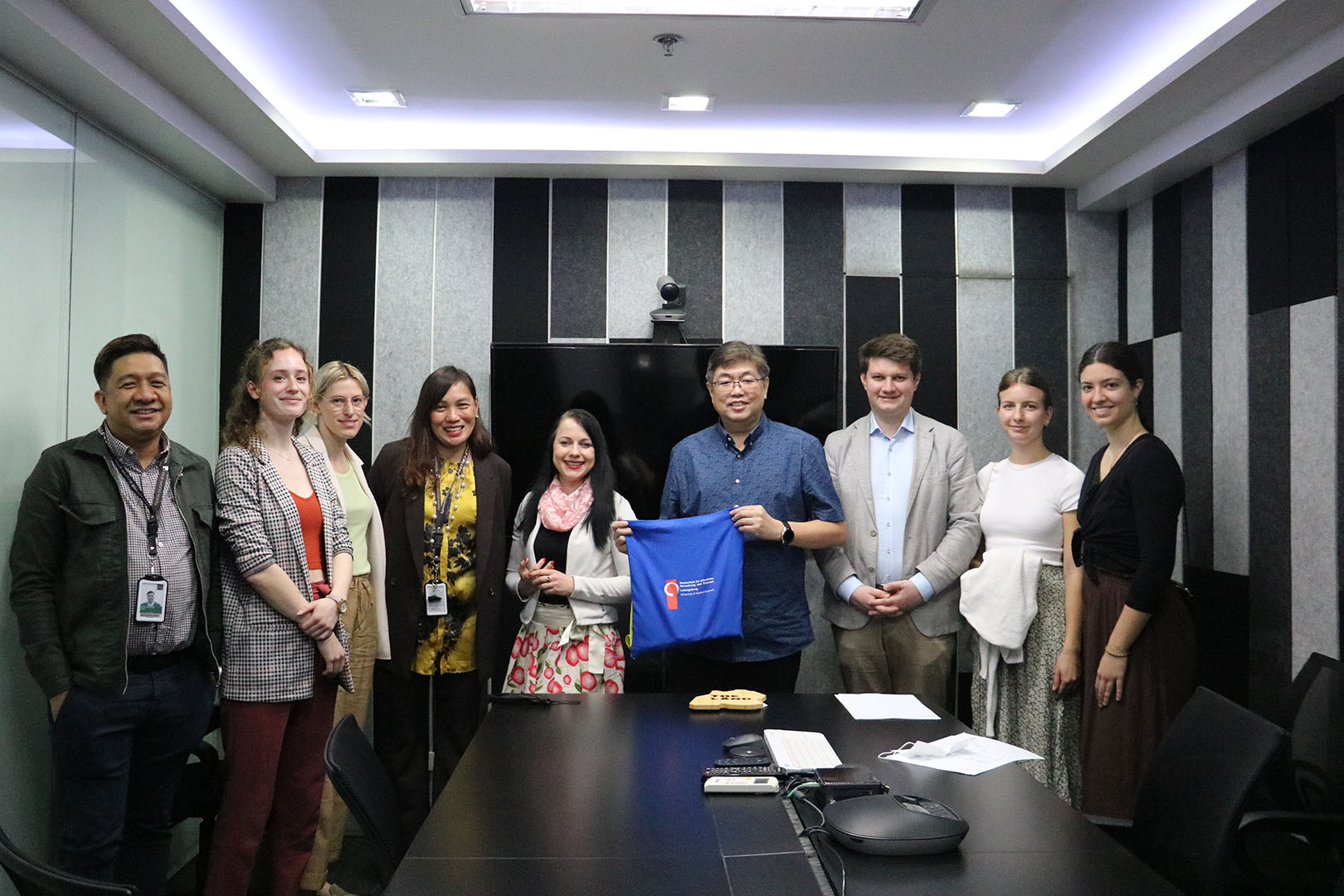 Read more about the article Germans visit PH for study tour on local governance, education