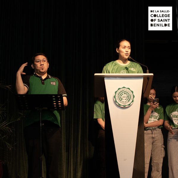 NCAA Volleyball ThanksgivingMass8