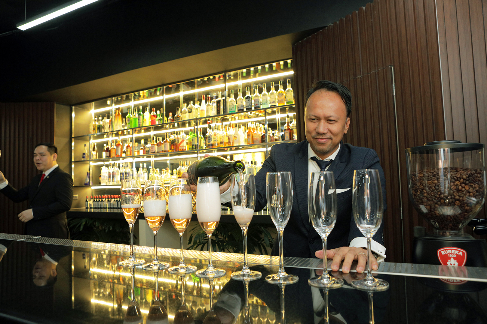 Read more about the article Bar Lab Salle De Bordeaux Reopens at AKIC Campus